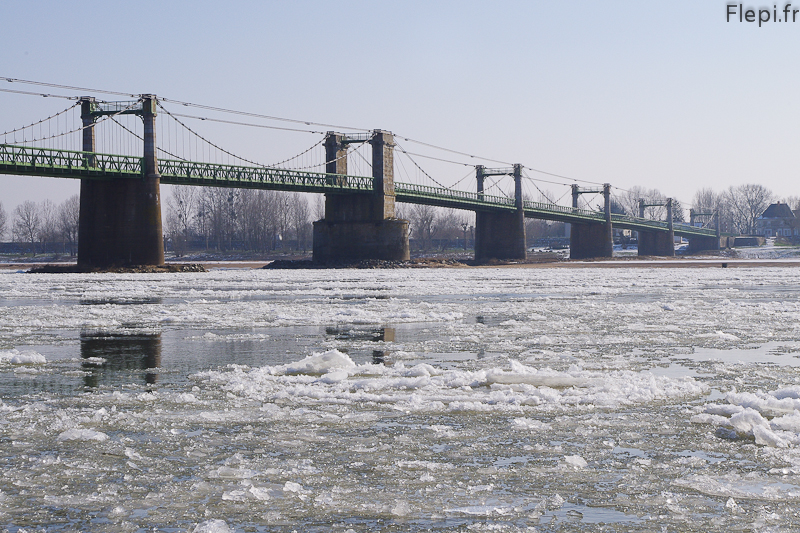 Pont d'Ingrandes sur Loire et glace